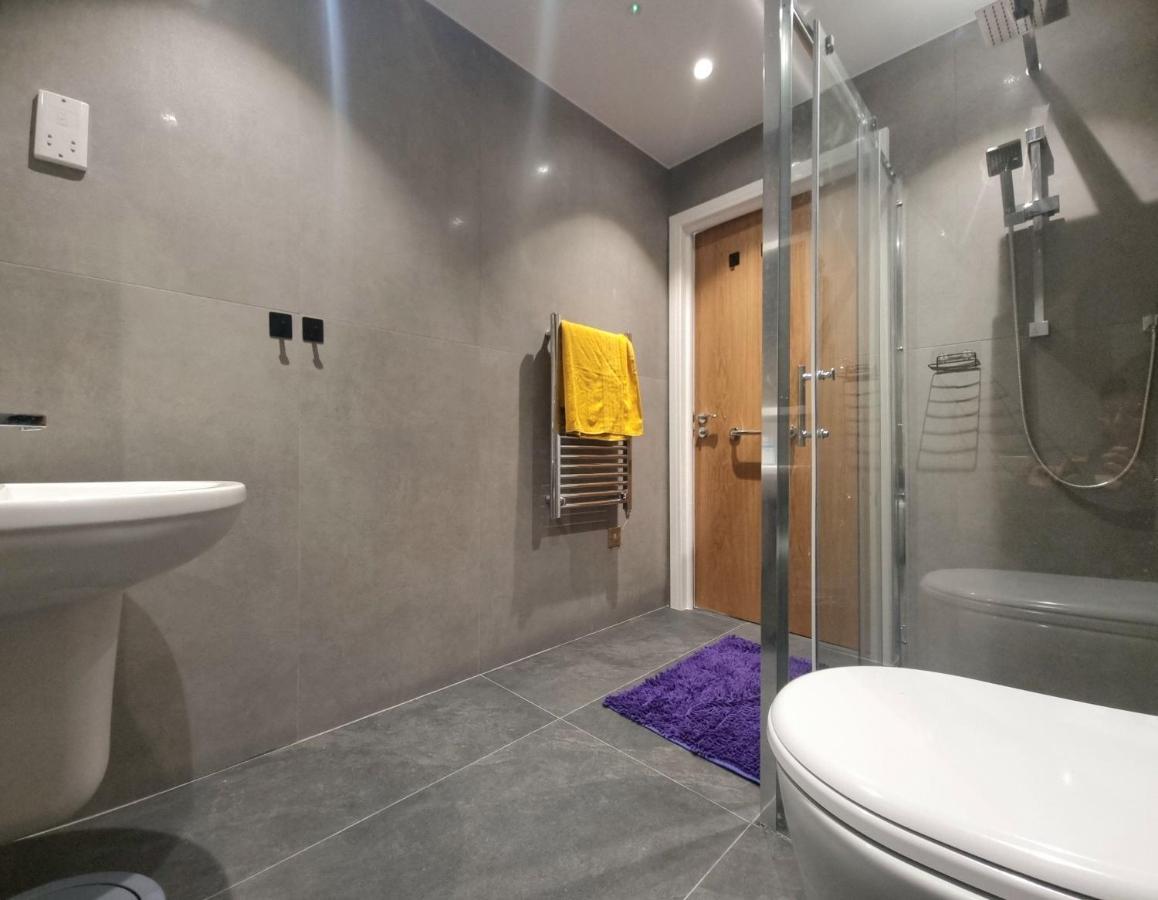 Stylish Converted Ground Floor Studio - ลอนดอน ภายนอก รูปภาพ