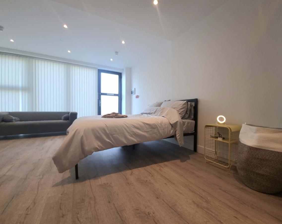 Stylish Converted Ground Floor Studio - ลอนดอน ภายนอก รูปภาพ